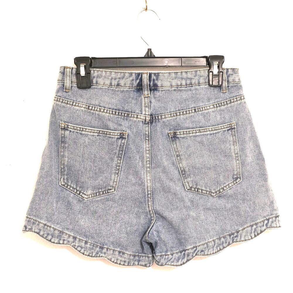 Cider Solid Wave Trim Daisy Button Denim Shorts B… - image 4
